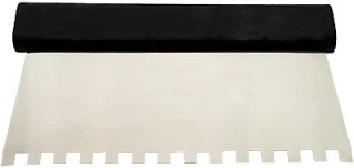 Stěrka Anticorro se zuby 4mm 220mm 413/2/4